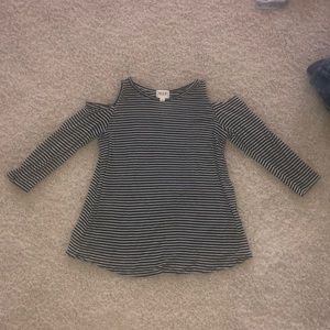 cut shoulders blank and white striped